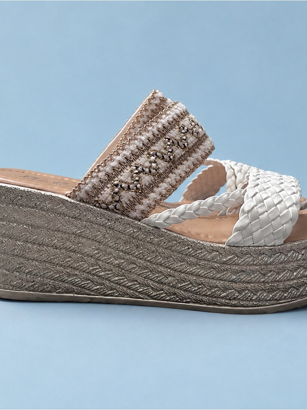 RZX Women’s White Woven Embellished Wedge Sandals Size 9 NWOT